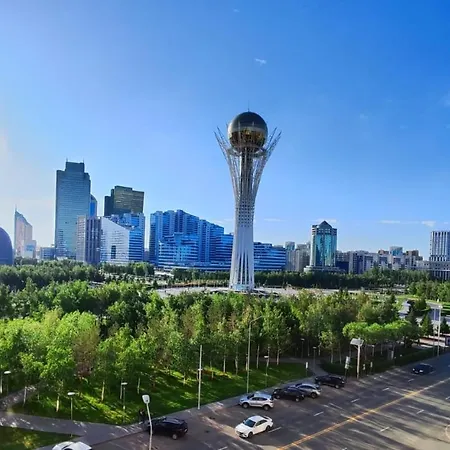 36 3Х Комн Кв На 1-8 Человек С Шикарным Видом На Байтерек Nur-Sultan  Exterior photo